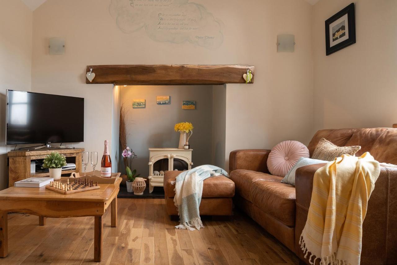 Beautiful Countryside Cottage On The North Wales Coast أبرجيل المظهر الخارجي الصورة